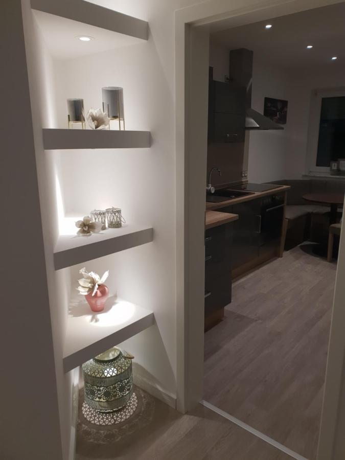 Ferienwohnung Mit Jacuzzi Naehe Flughafen Koeln Bonn Troisdorf Luaran gambar